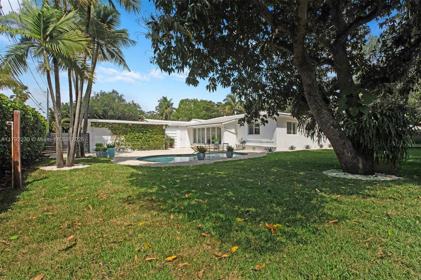Small Image of 102 NORTH EAST 94TH ST, Miami Shores Number 14