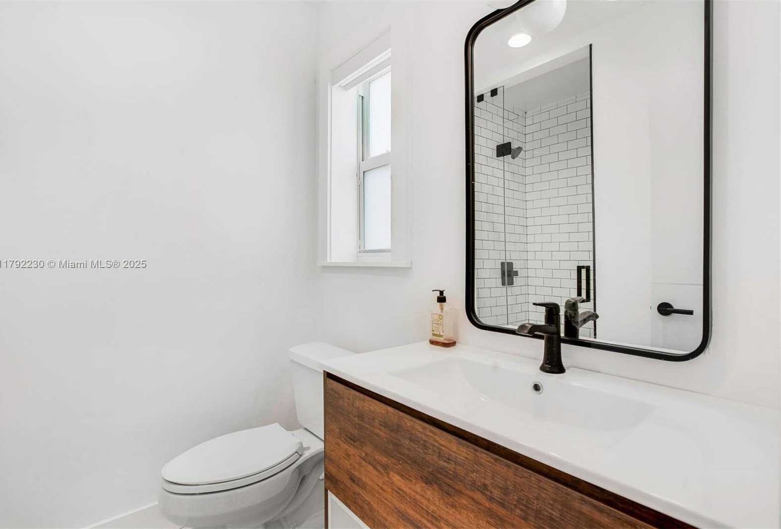 Small Image of 102 NORTH EAST 94TH ST, Miami Shores Number 23