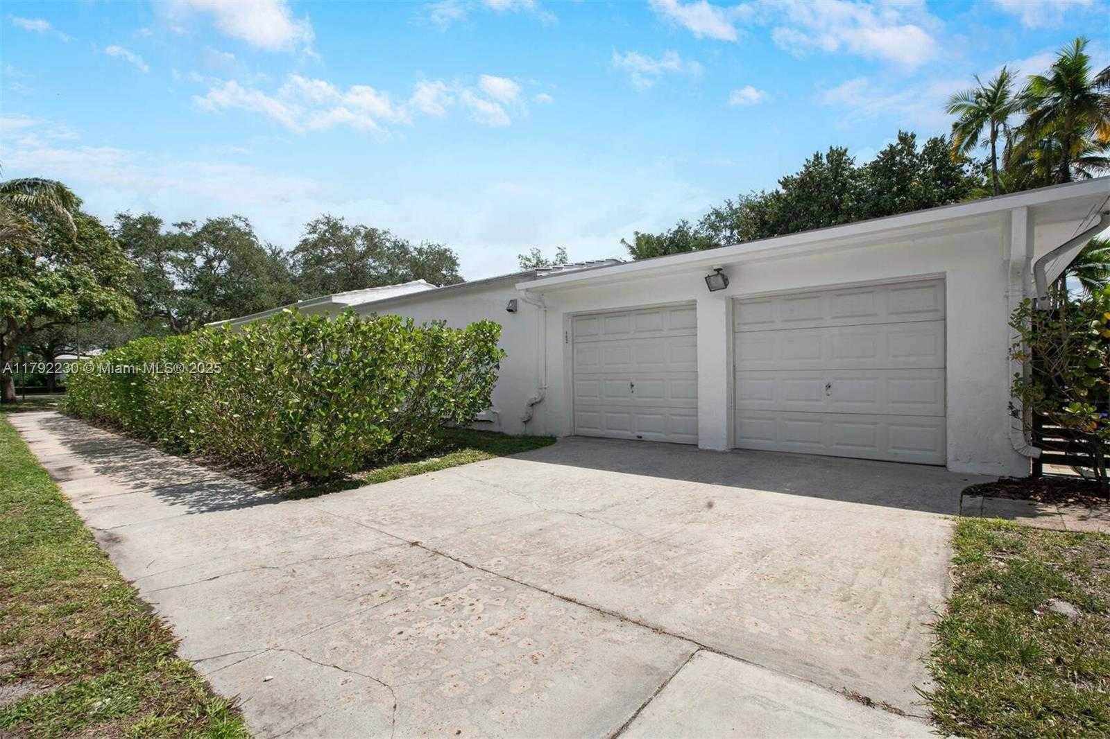Small Image of 102 NORTH EAST 94TH ST, Miami Shores Number 7