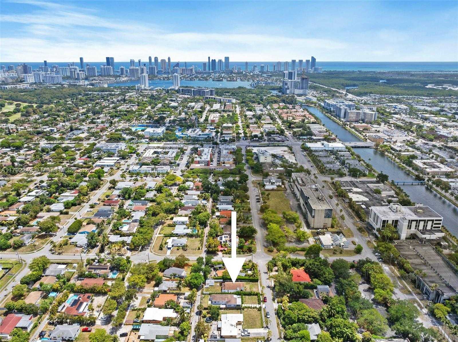 Small Image of 1683 NORTH EAST 168TH ST, North Miami Beach Number 22
