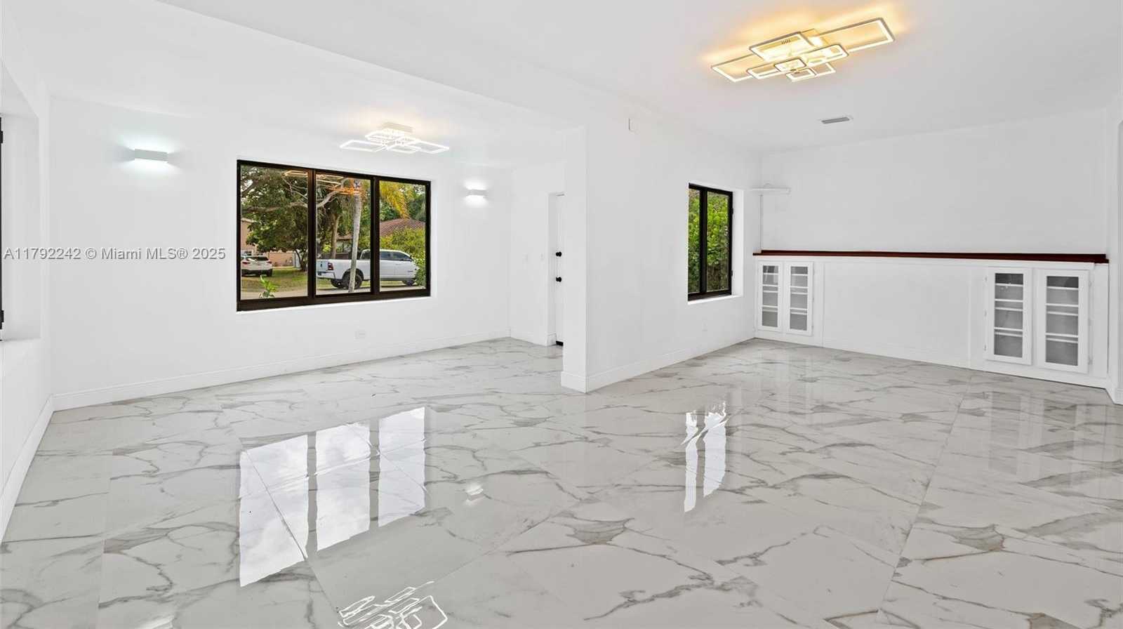 Small Image of 1683 NORTH EAST 168TH ST, North Miami Beach Number 6