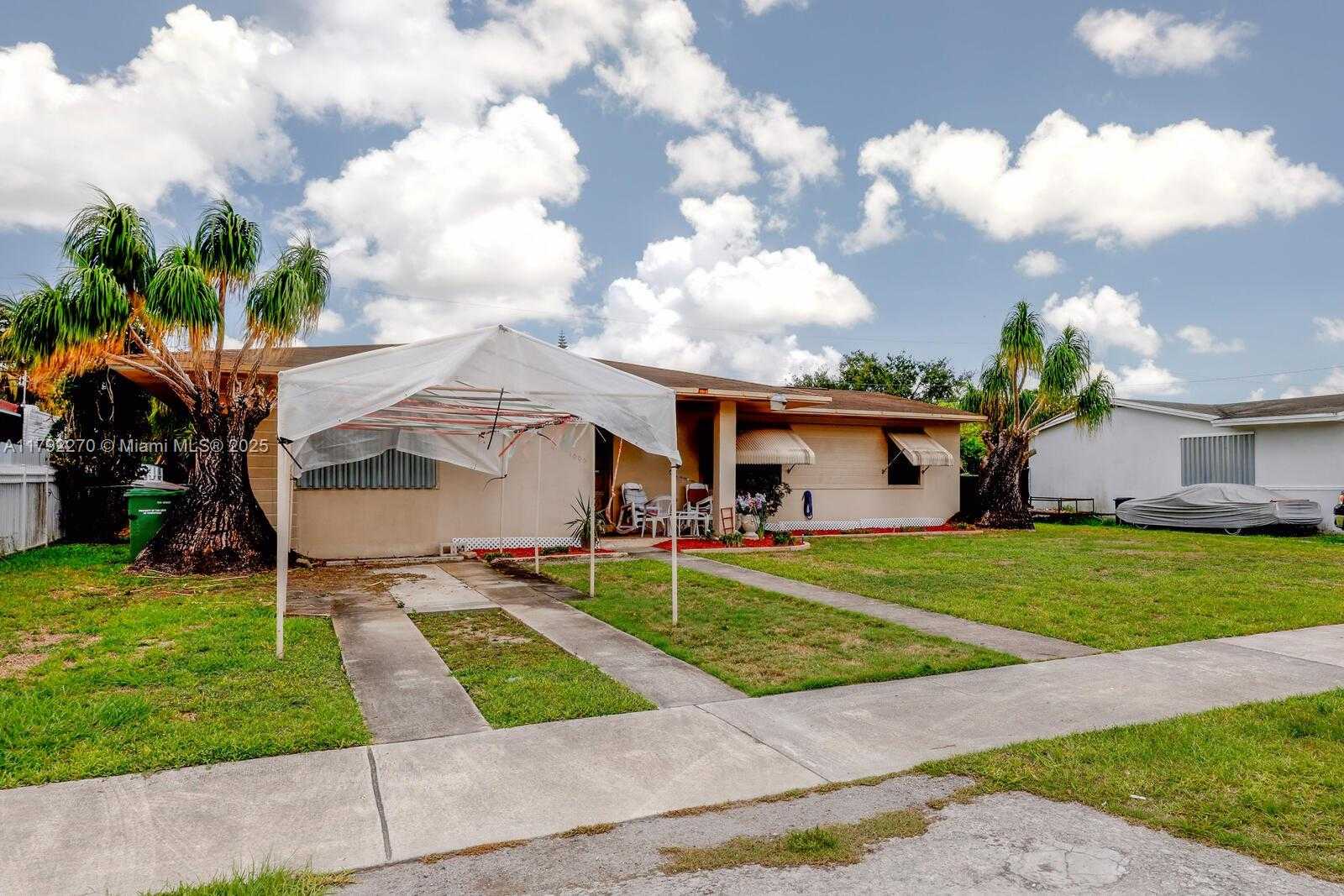 Small Image of 1005 NORTH EAST 13TH AVE, Homestead Number 7