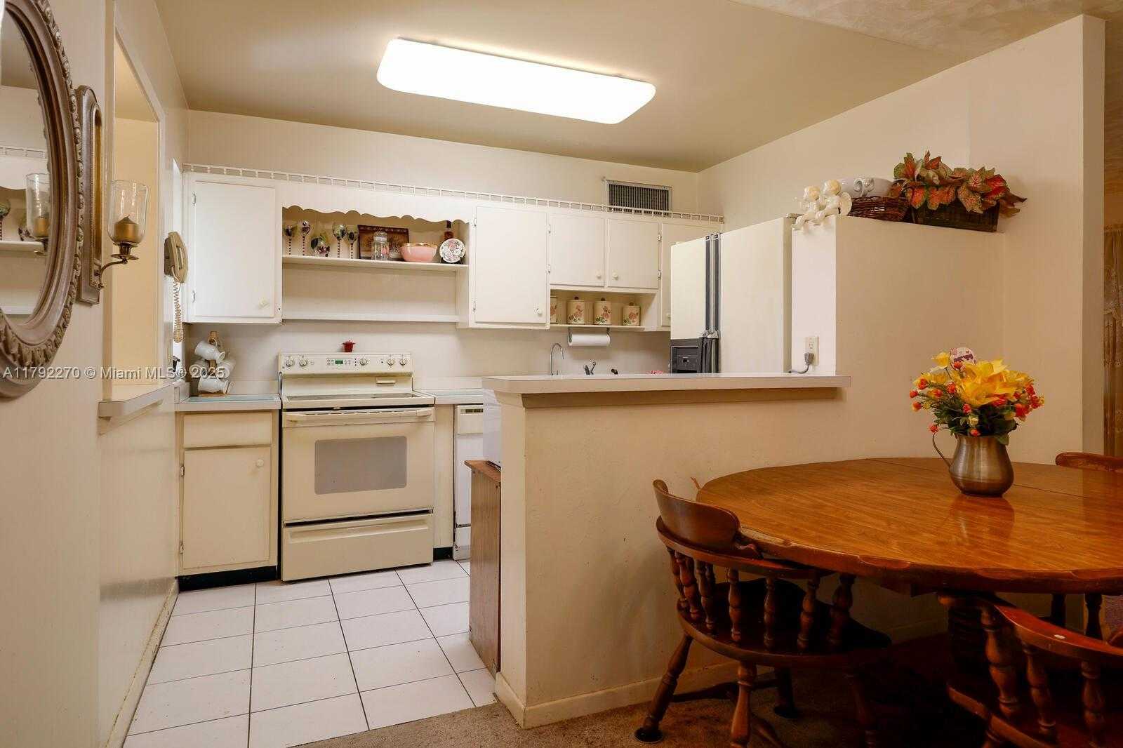 Small Image of 1005 NORTH EAST 13TH AVE, Homestead Number 8