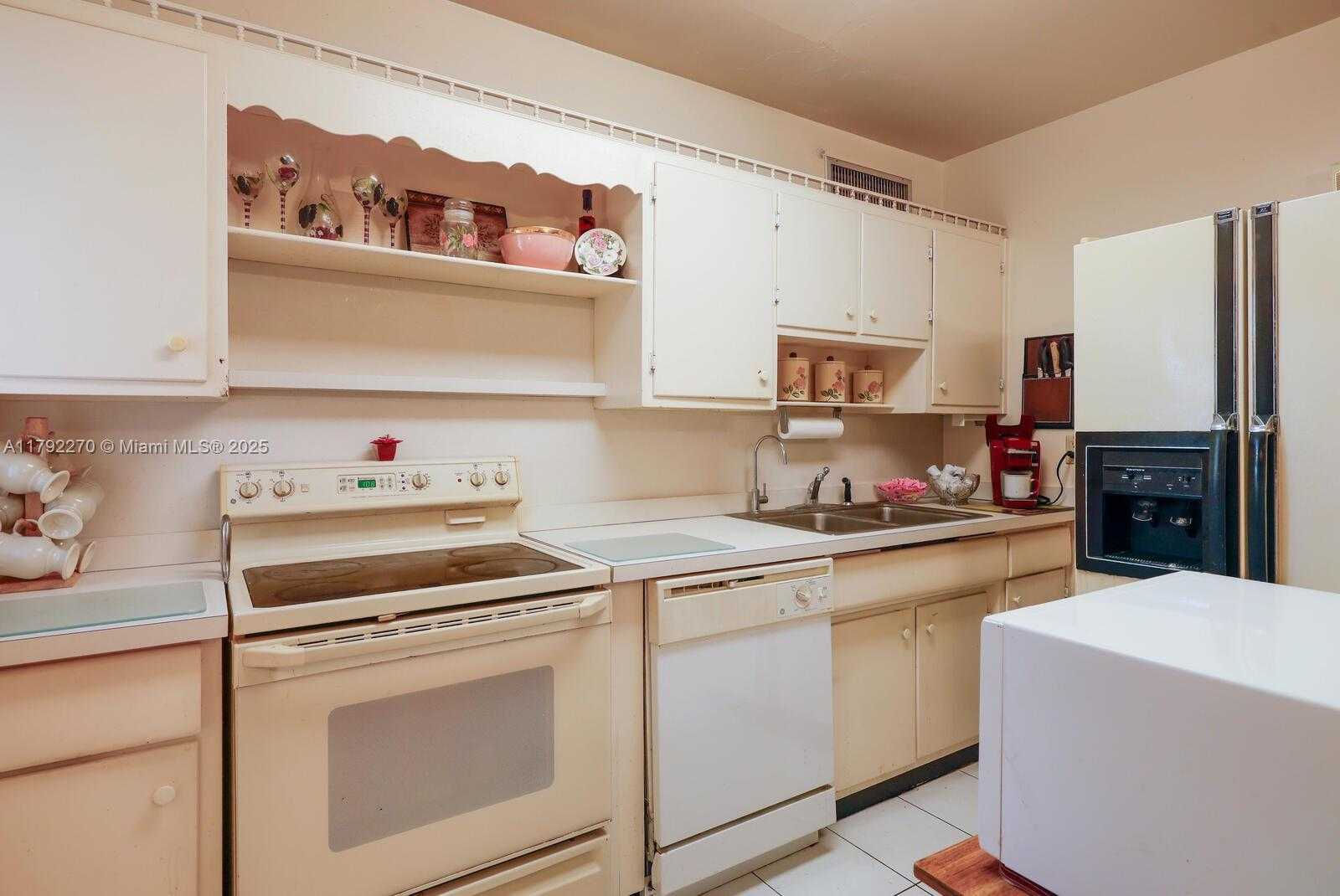 Small Image of 1005 NORTH EAST 13TH AVE, Homestead Number 9