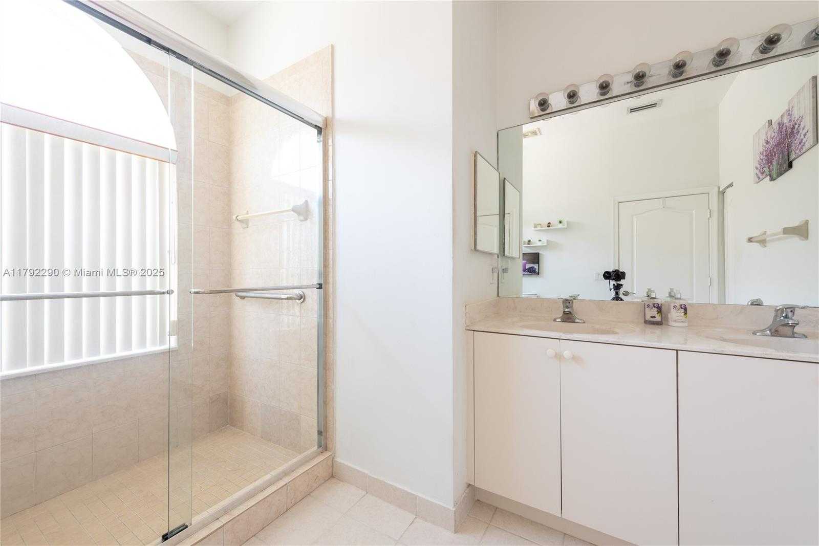 Small Image of 1640 NORTH EAST 37TH AVE, Homestead Number 16
