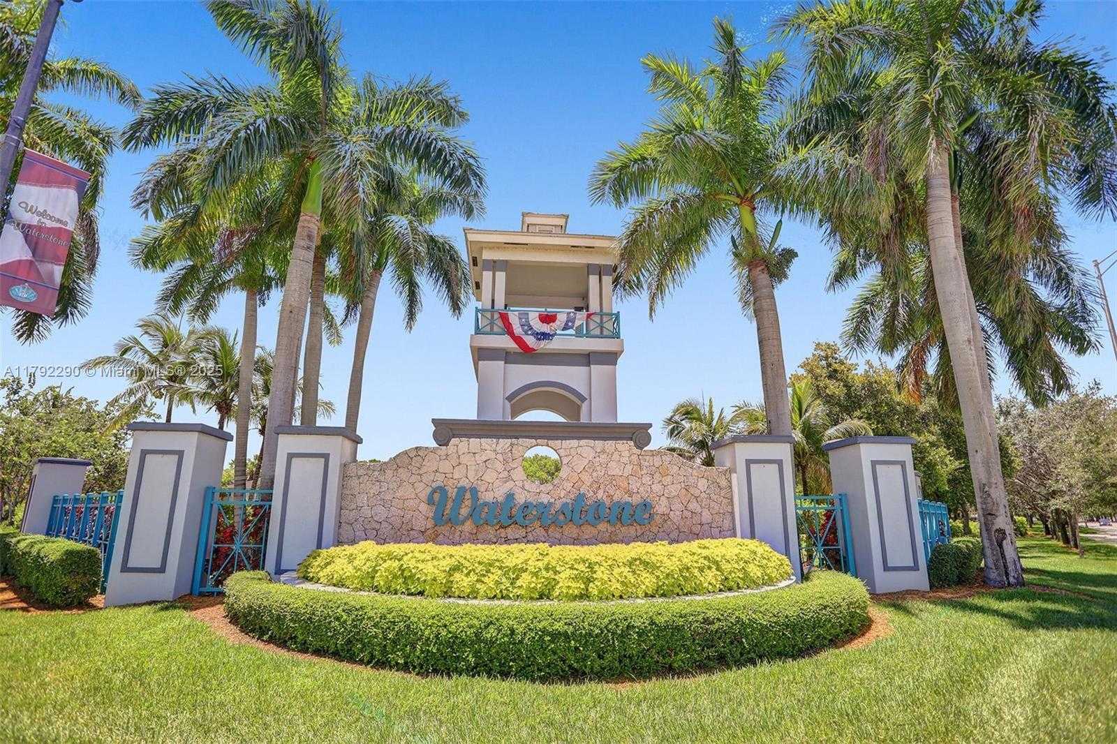 Small Image of 1640 NORTH EAST 37TH AVE, Homestead Number 27