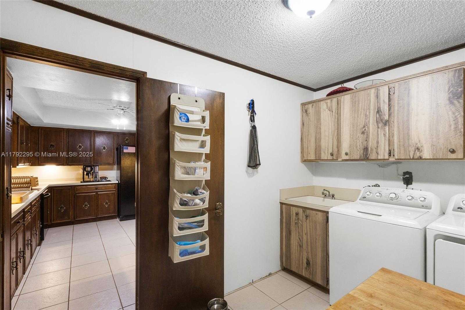 Small Image of 8261 SOUTH WEST 186TH ST, Cutler Bay Number 19