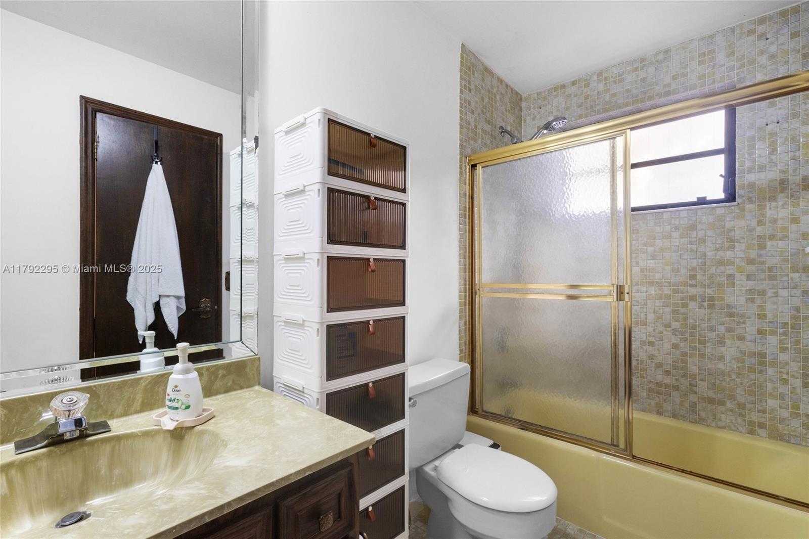 Small Image of 8261 SOUTH WEST 186TH ST, Cutler Bay Number 25