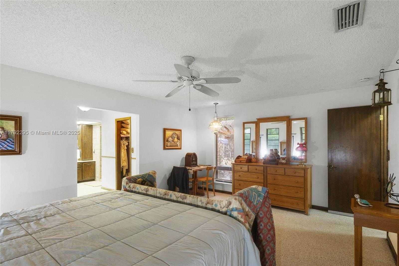 Small Image of 8261 SOUTH WEST 186TH ST, Cutler Bay Number 27