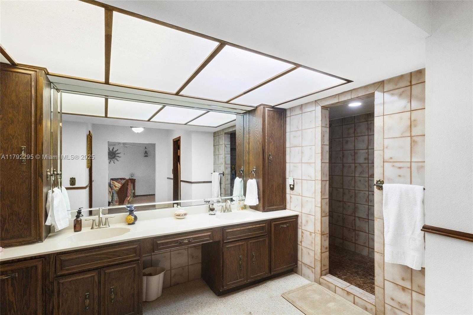 Small Image of 8261 SOUTH WEST 186TH ST, Cutler Bay Number 32