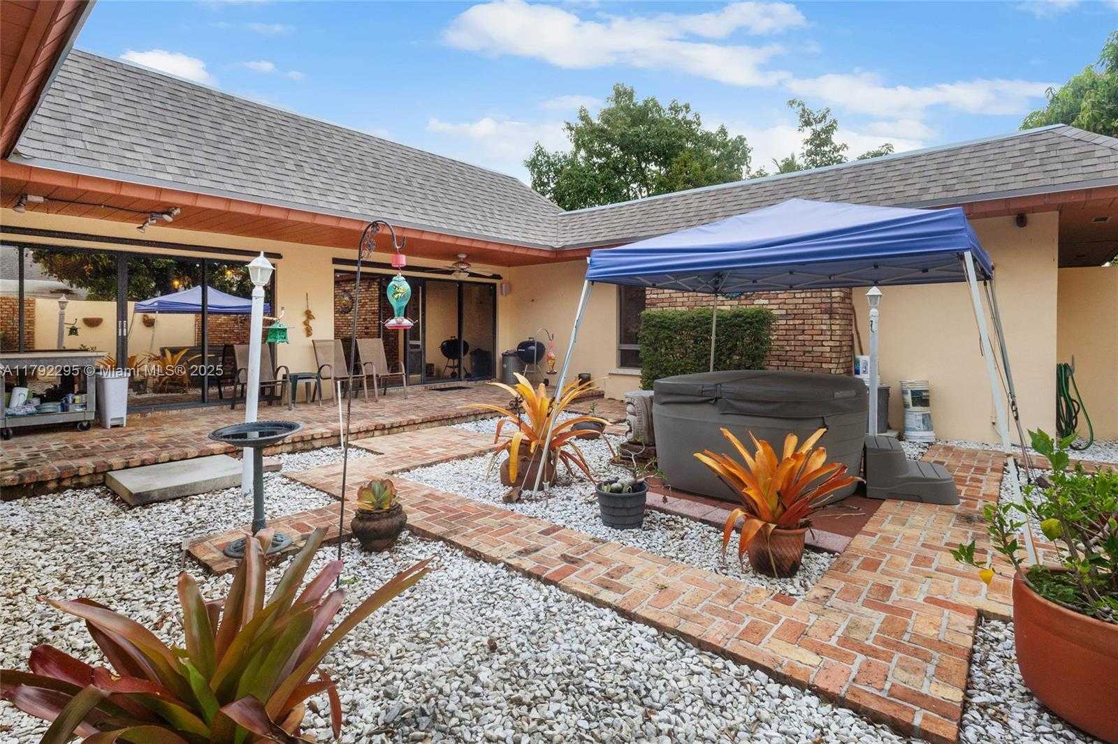 Small Image of 8261 SOUTH WEST 186TH ST, Cutler Bay Number 46