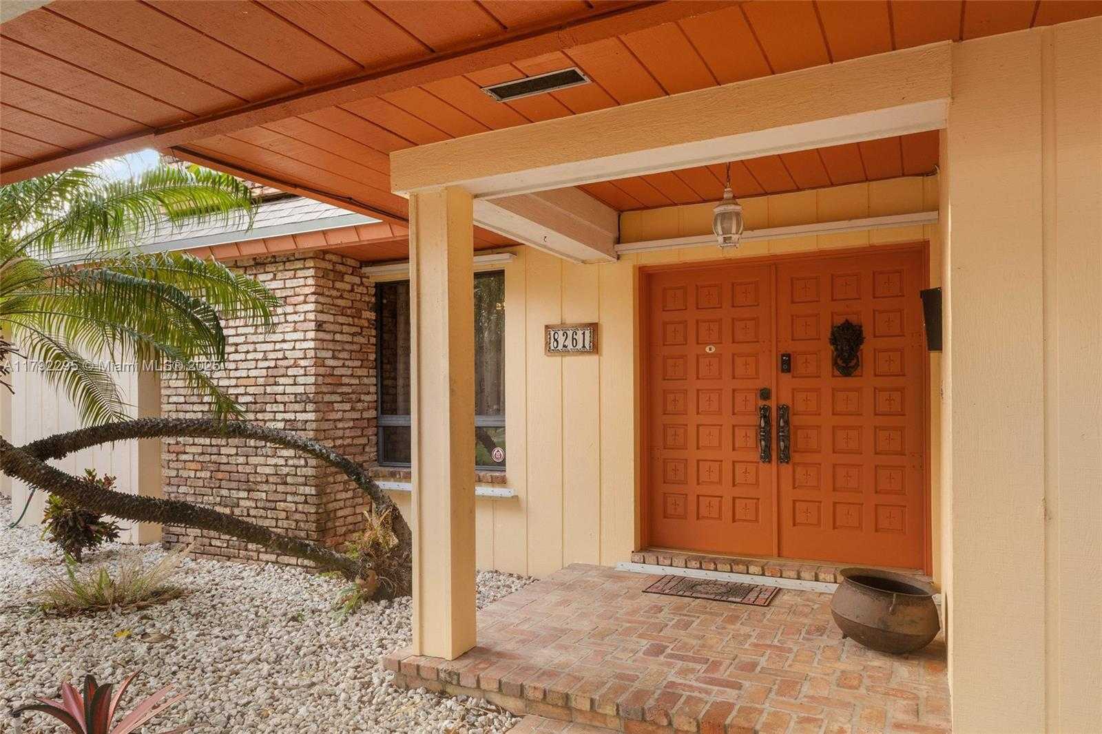 Small Image of 8261 SOUTH WEST 186TH ST, Cutler Bay Number 5