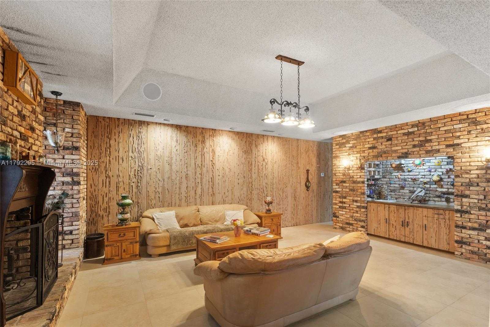 Small Image of 8261 SOUTH WEST 186TH ST, Cutler Bay Number 8