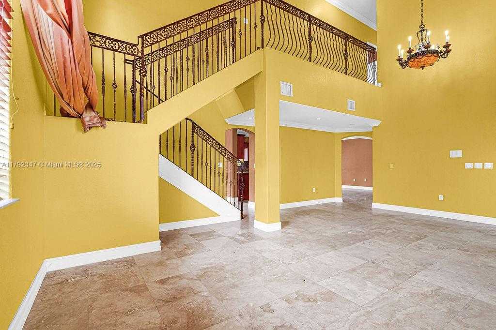 Small Image of 16732 NORTH WEST 89TH PL, Miami Lakes Number 15