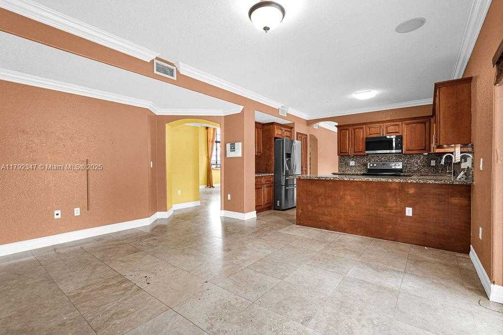 Small Image of 16732 NORTH WEST 89TH PL, Miami Lakes Number 19