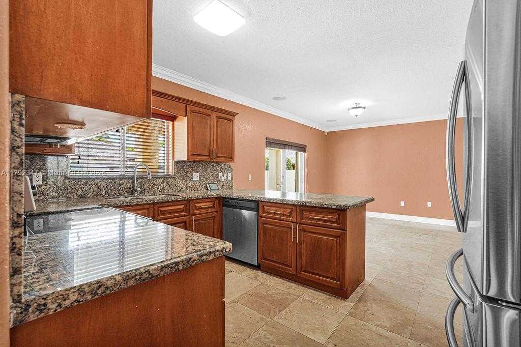 Small Image of 16732 NORTH WEST 89TH PL, Miami Lakes Number 27