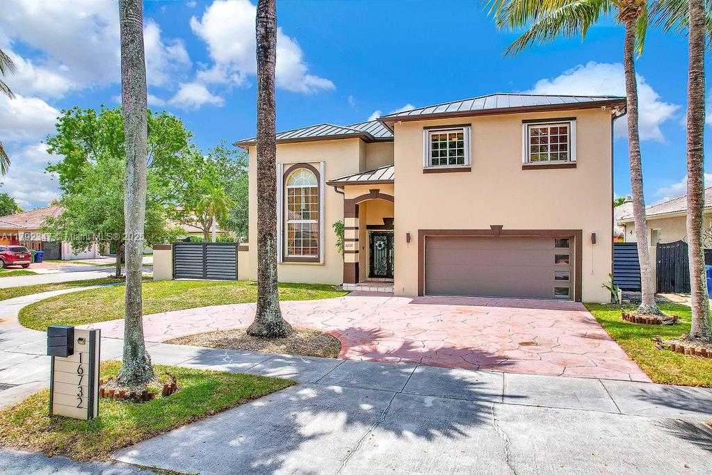 Small Image of 16732 NORTH WEST 89TH PL, Miami Lakes Number 3