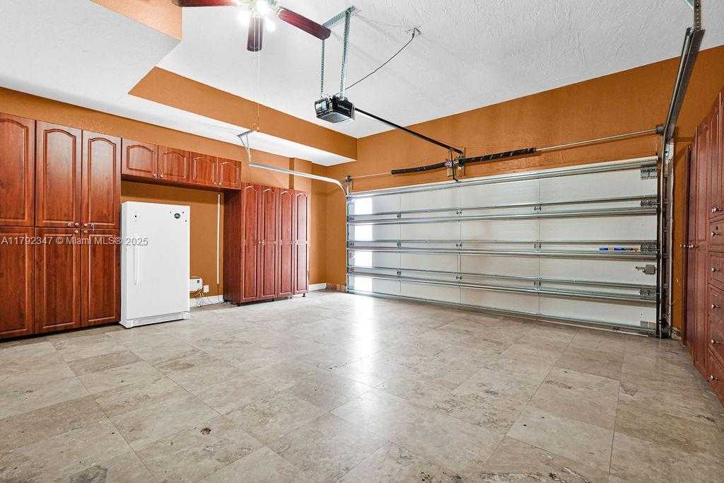 Small Image of 16732 NORTH WEST 89TH PL, Miami Lakes Number 37