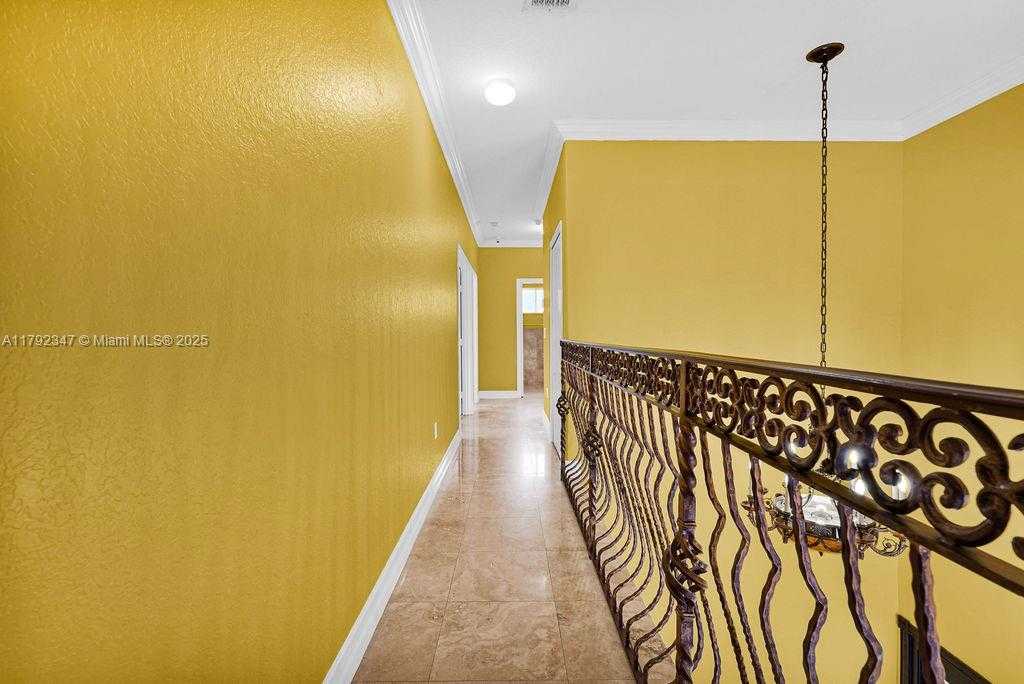 Small Image of 16732 NORTH WEST 89TH PL, Miami Lakes Number 40