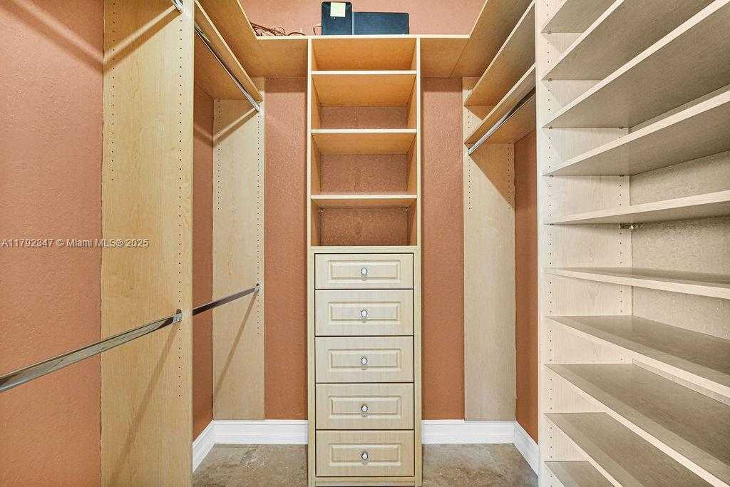 Small Image of 16732 NORTH WEST 89TH PL, Miami Lakes Number 45
