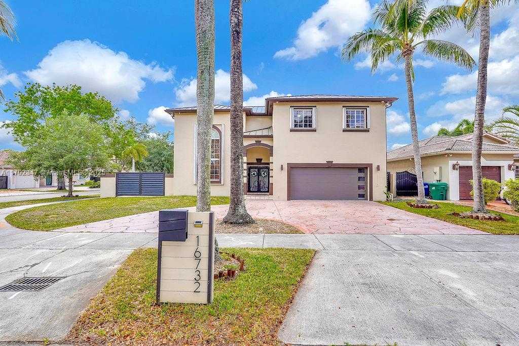 Small Image of 16732 NORTH WEST 89TH PL, Miami Lakes Number 63