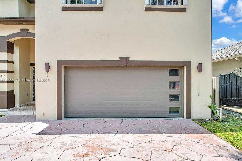 Small Image of 16732 NORTH WEST 89TH PL, Miami Lakes Number 9