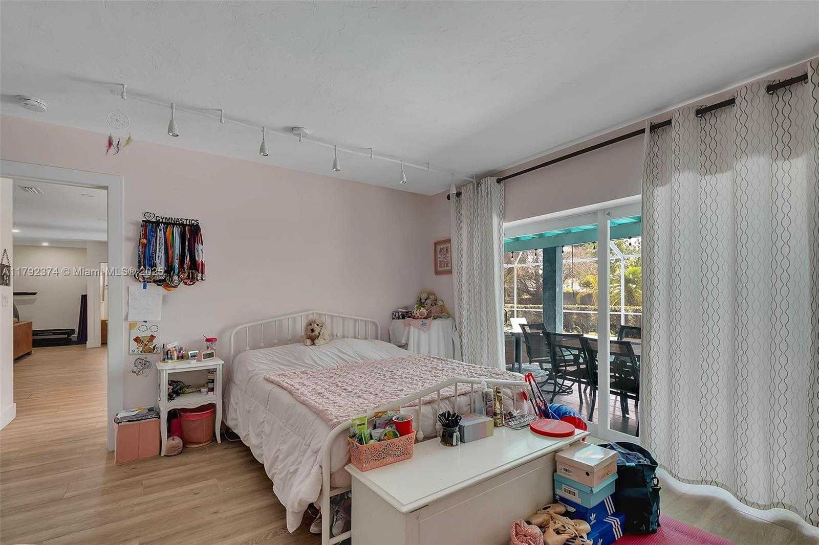 Small Image of 16840 SOUTH WEST 87TH AVE, Palmetto Bay Number 16