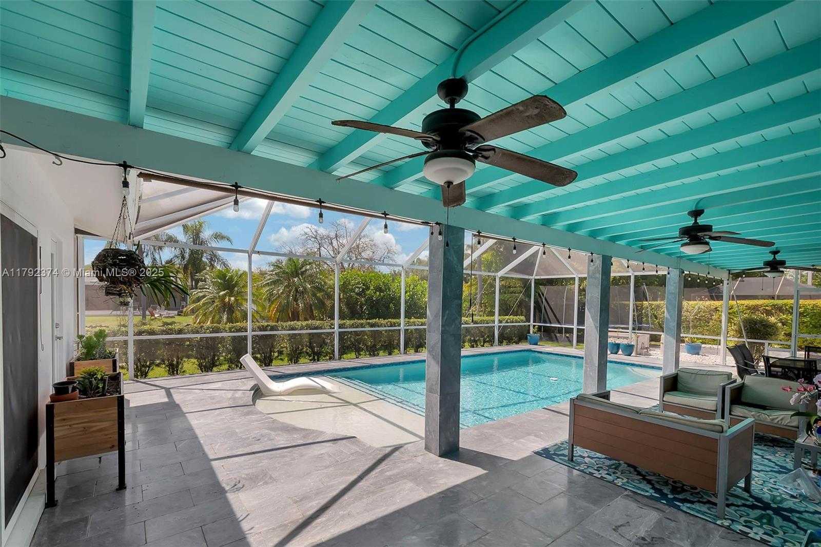 Small Image of 16840 SOUTH WEST 87TH AVE, Palmetto Bay Number 17
