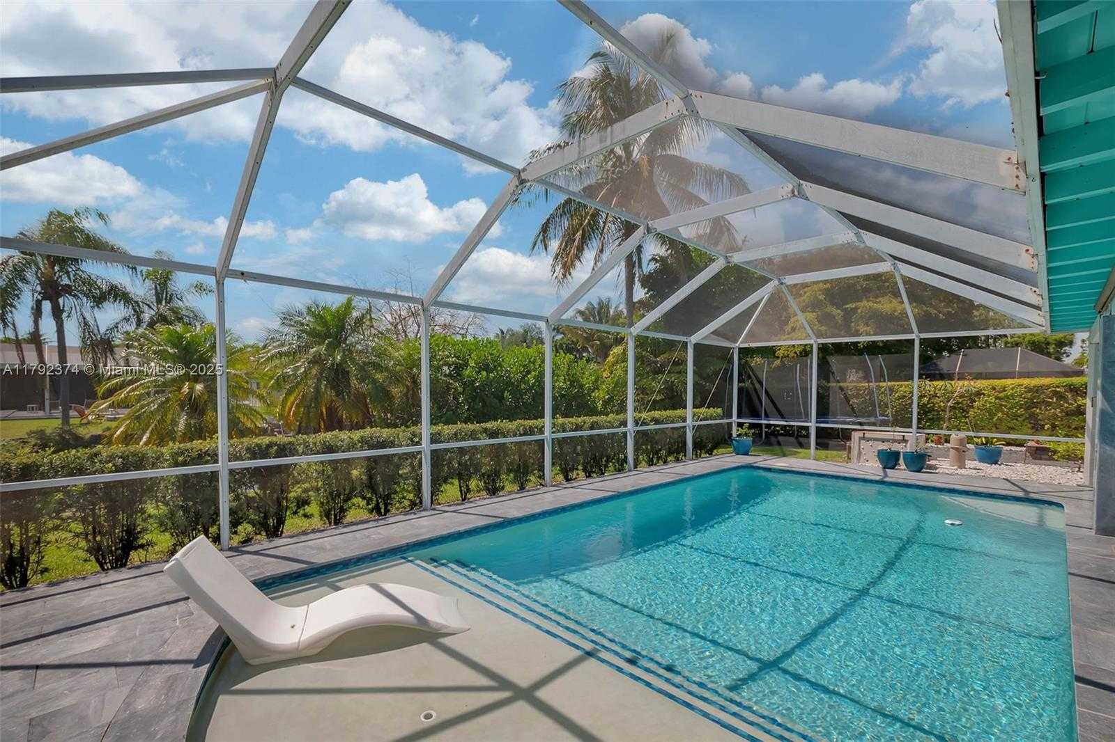 Small Image of 16840 SOUTH WEST 87TH AVE, Palmetto Bay Number 18