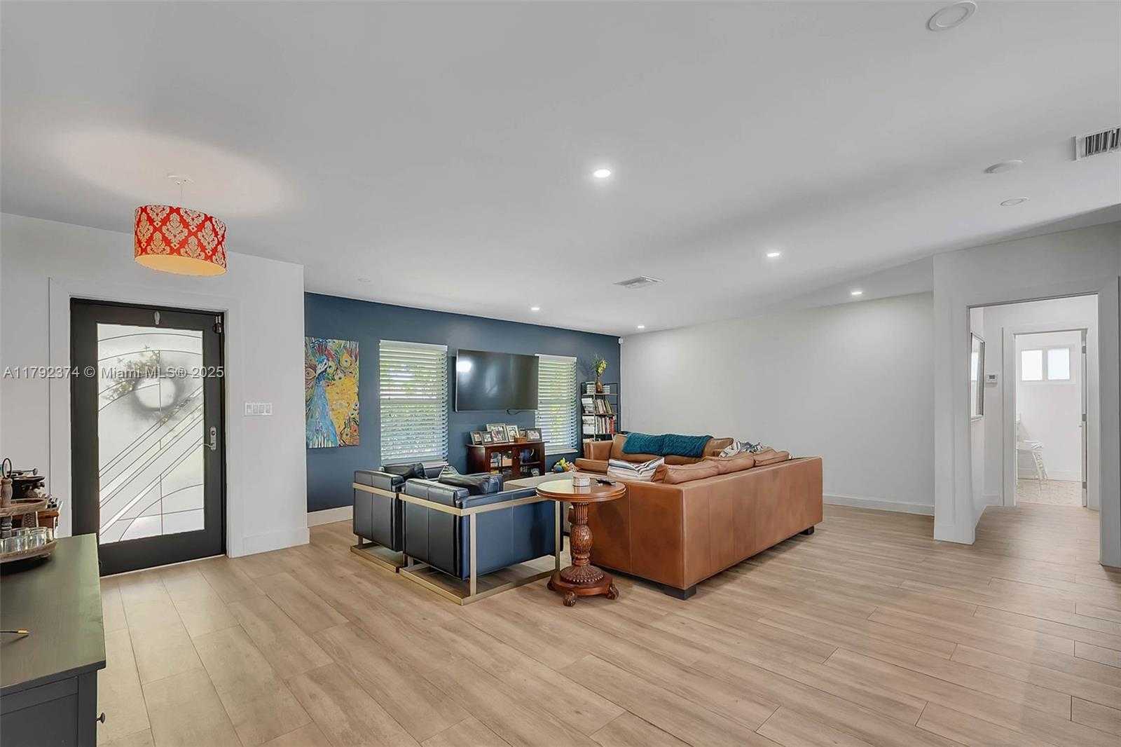 Small Image of 16840 SOUTH WEST 87TH AVE, Palmetto Bay Number 3