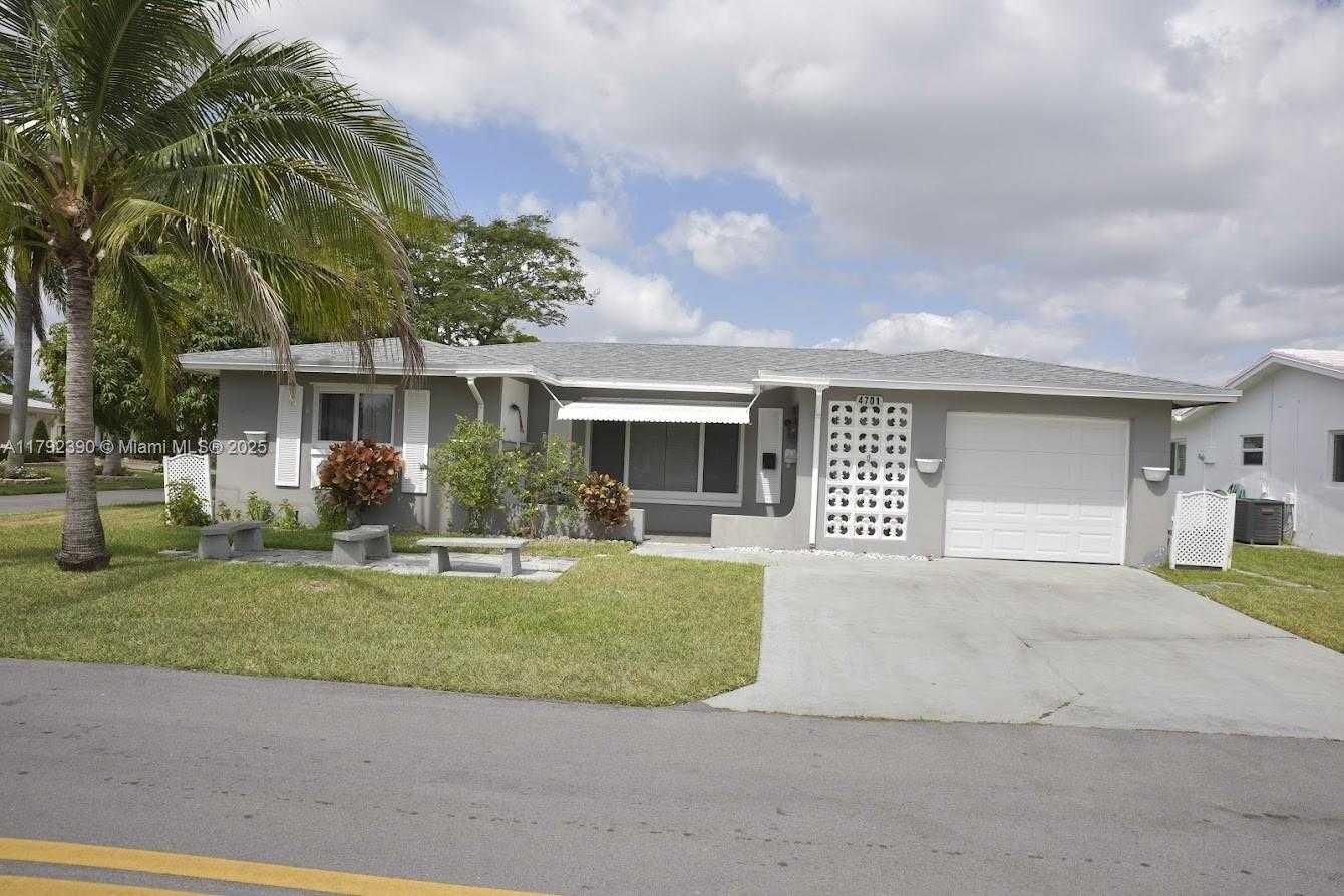Small Image of 4701 NORTH WEST 43RD AV, Tamarac Number 20