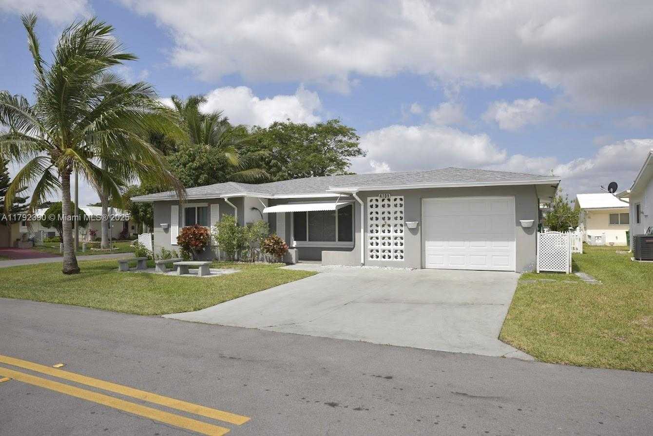 Small Image of 4701 NORTH WEST 43RD AV, Tamarac Number 21