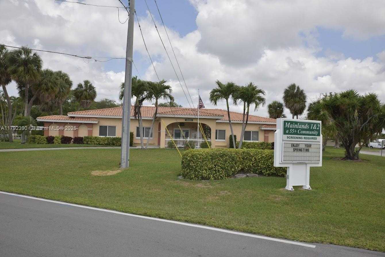 Small Image of 4701 NORTH WEST 43RD AV, Tamarac Number 22
