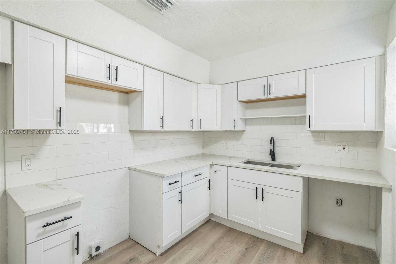 Small Image of 1384 NORTH WEST 55TH TER, Miami Number 11