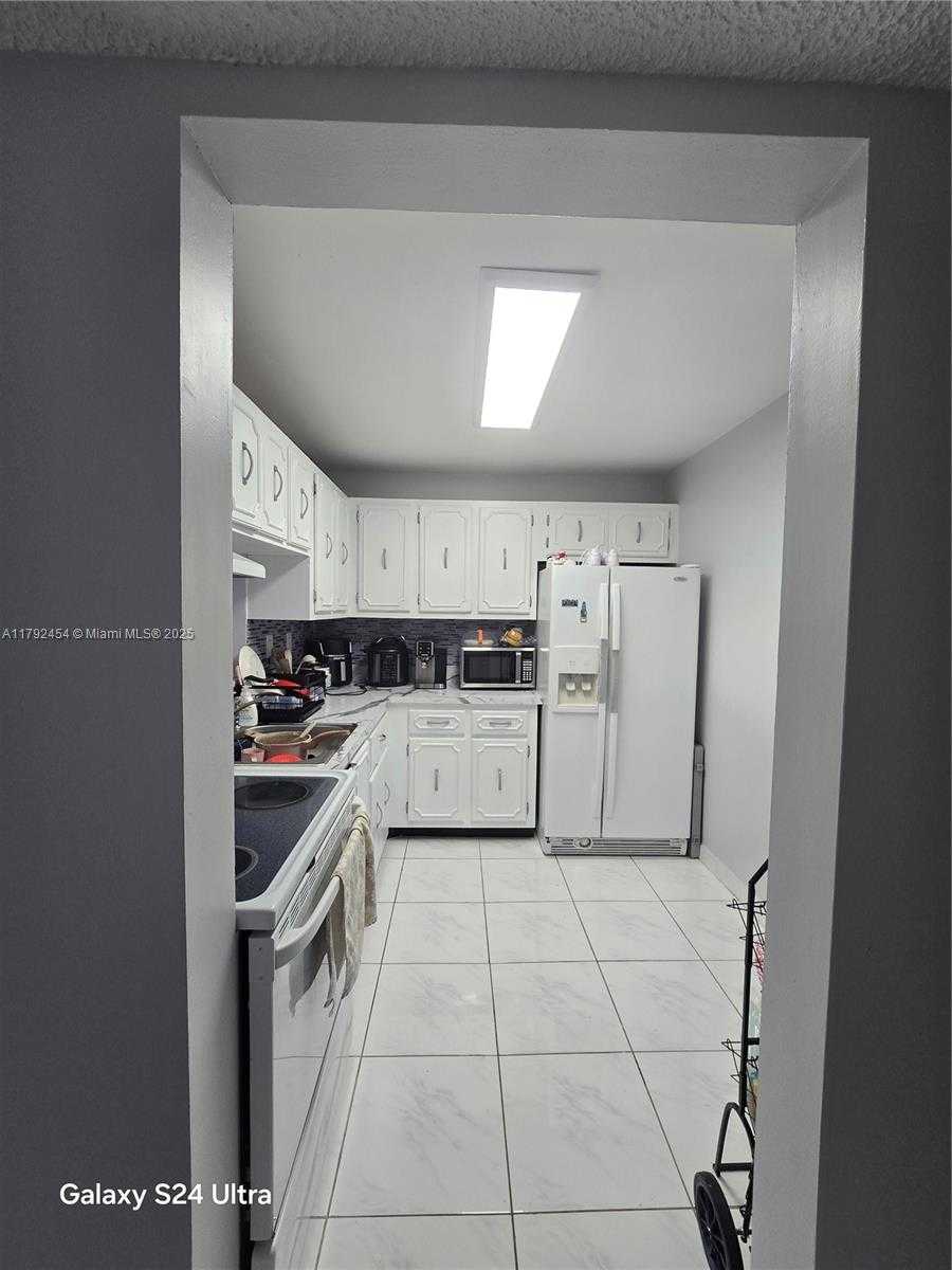 Small Image of 5201 NORTH WEST 7TH ST, Miami Number 17