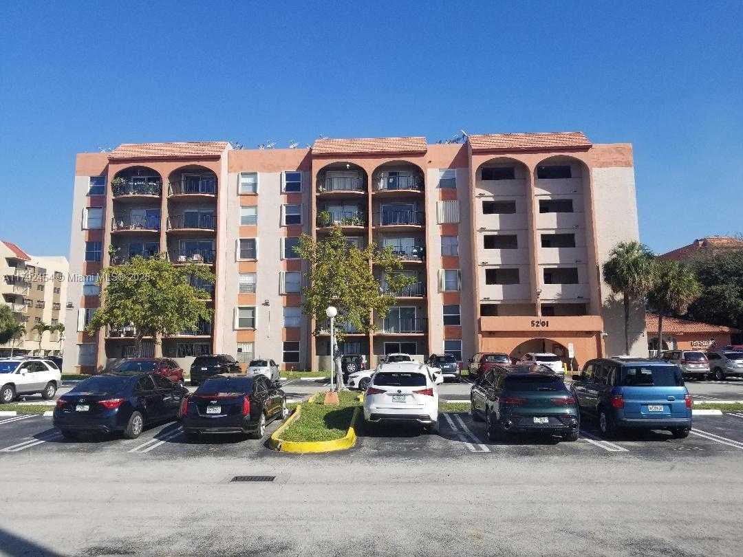 Small Image of 5201 NORTH WEST 7TH ST, Miami Number 2
