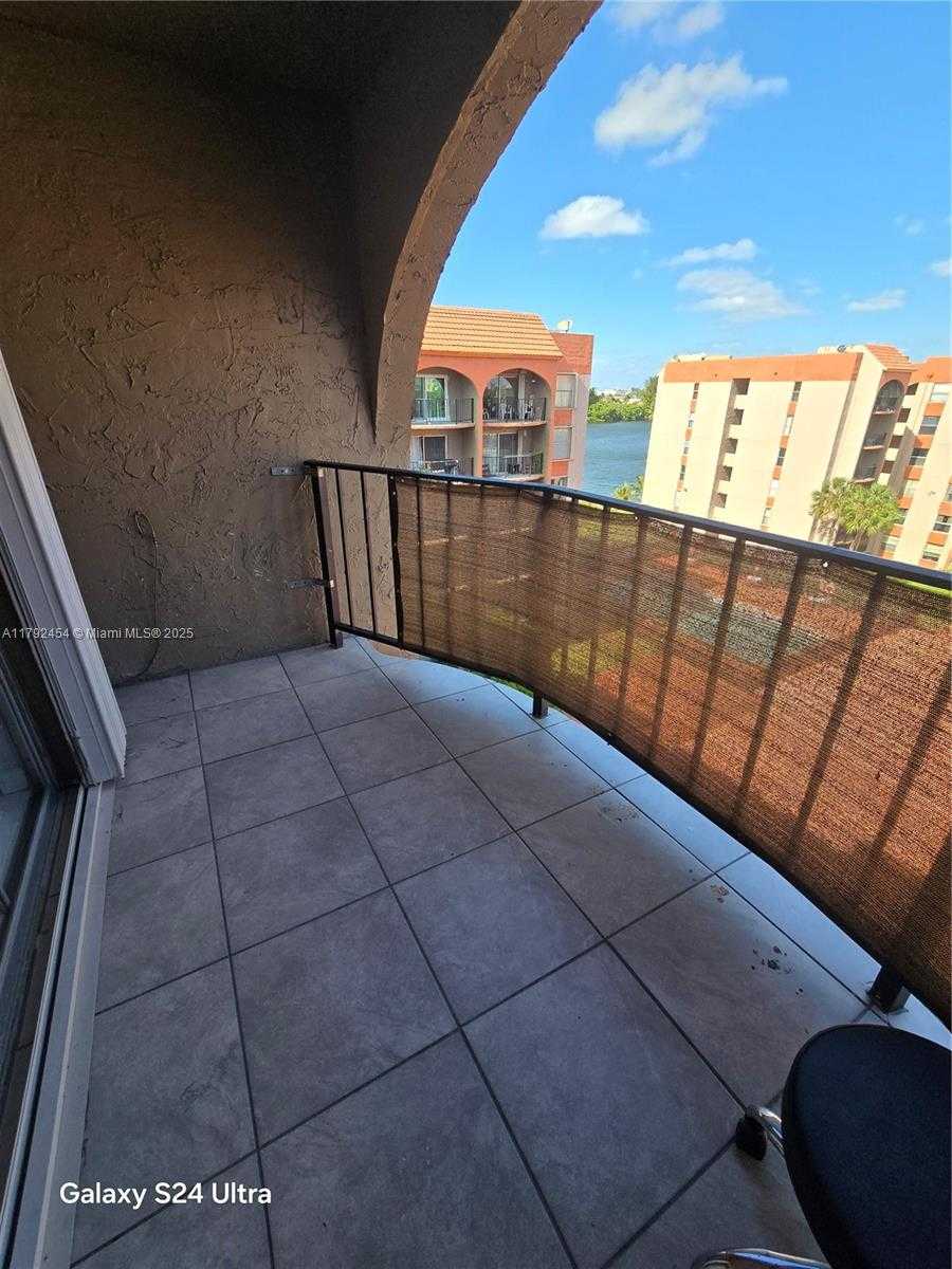 Small Image of 5201 NORTH WEST 7TH ST, Miami Number 7