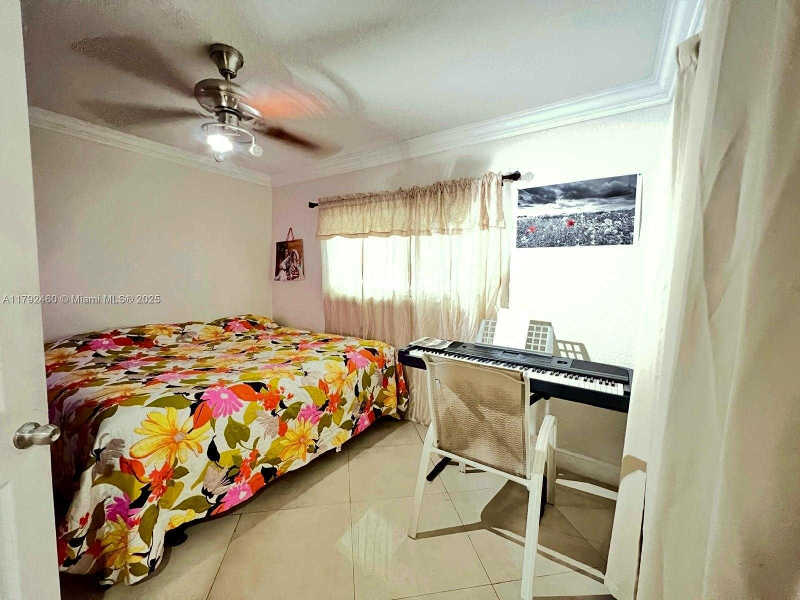 Small Image of 3105 SOUTH WEST 13TH ST, Fort Lauderdale Number 4