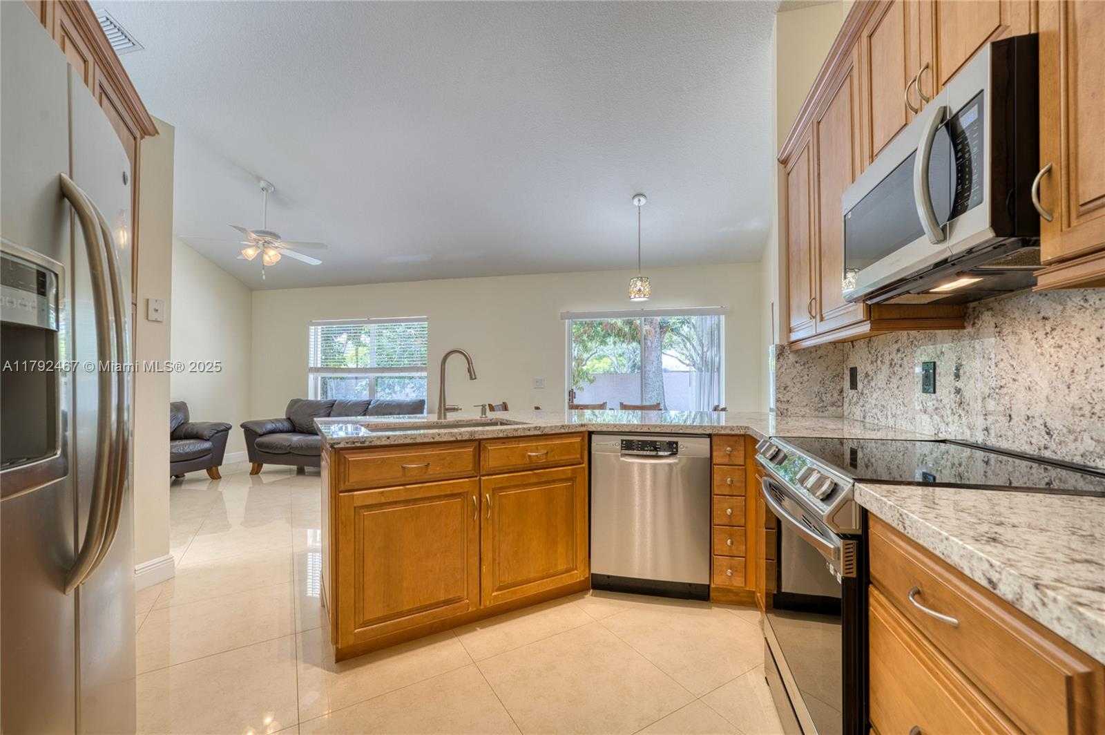 Small Image of 10240 PORT OF SPAIN ST, Cooper City Number 17