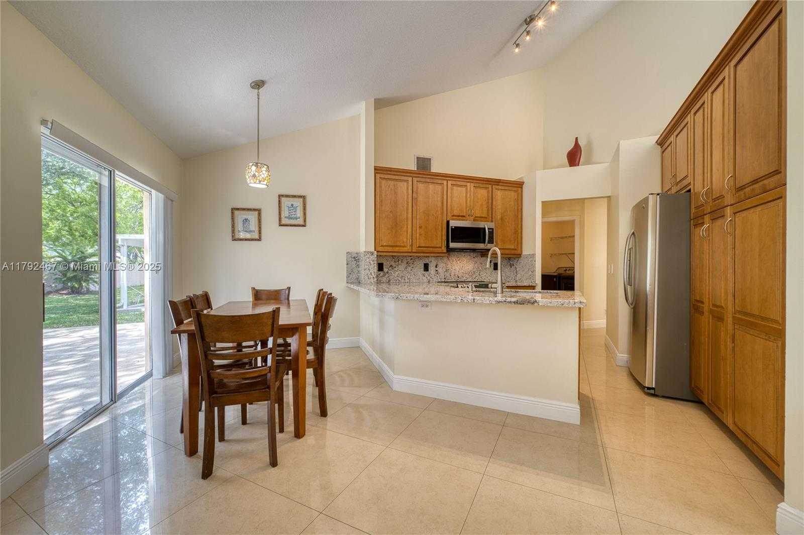 Small Image of 10240 PORT OF SPAIN ST, Cooper City Number 19