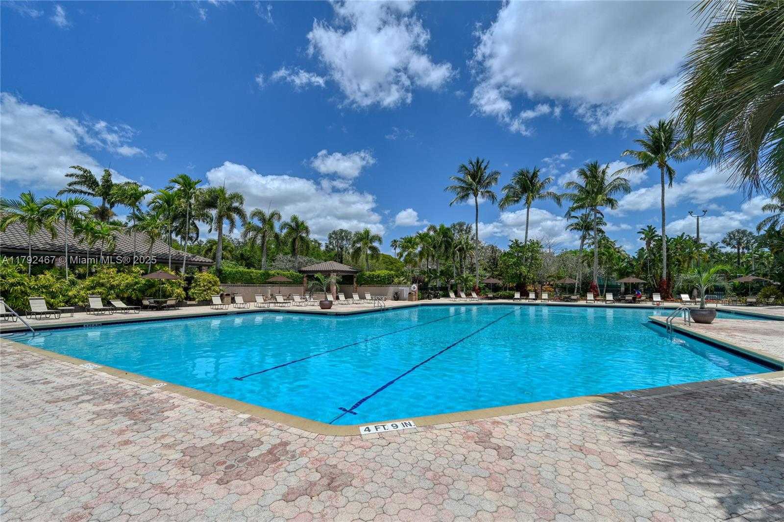 Small Image of 10240 PORT OF SPAIN ST, Cooper City Number 49