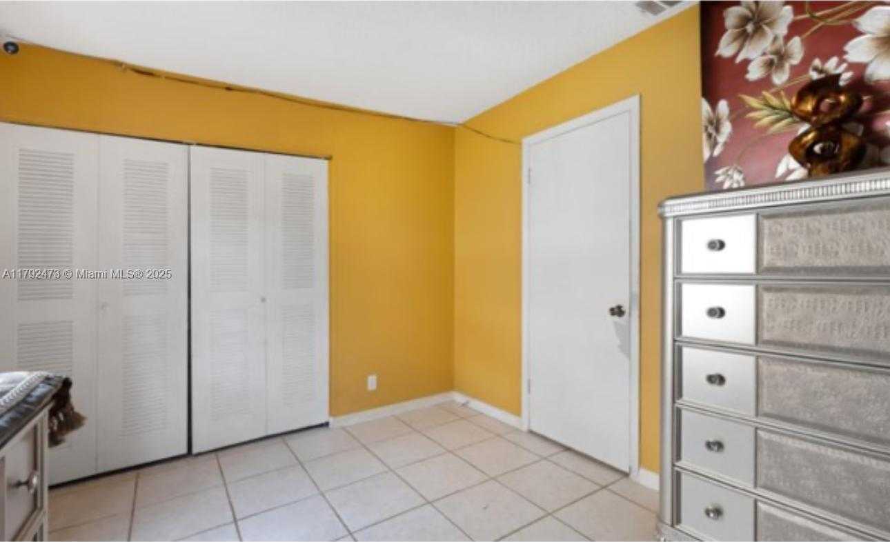 Small Image of 11233 WEST MODEL CIR W, Boca Raton Number 5