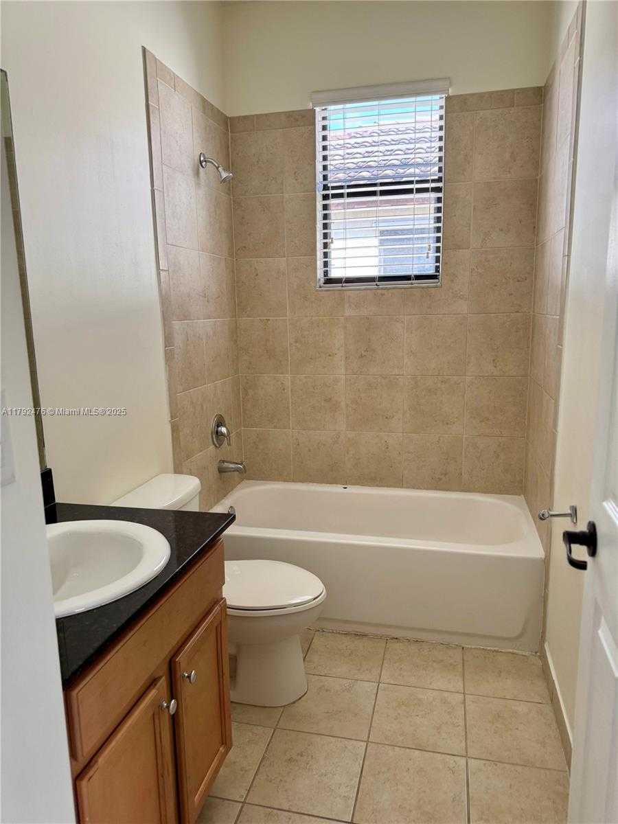 Small Image of 9371 SOUTH WEST 37TH CT, Miramar Number 14