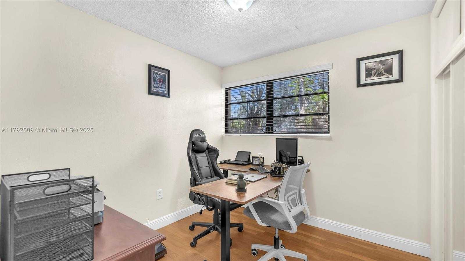 Small Image of 19241 SOUTH WEST 93RD RD, Cutler Bay Number 12