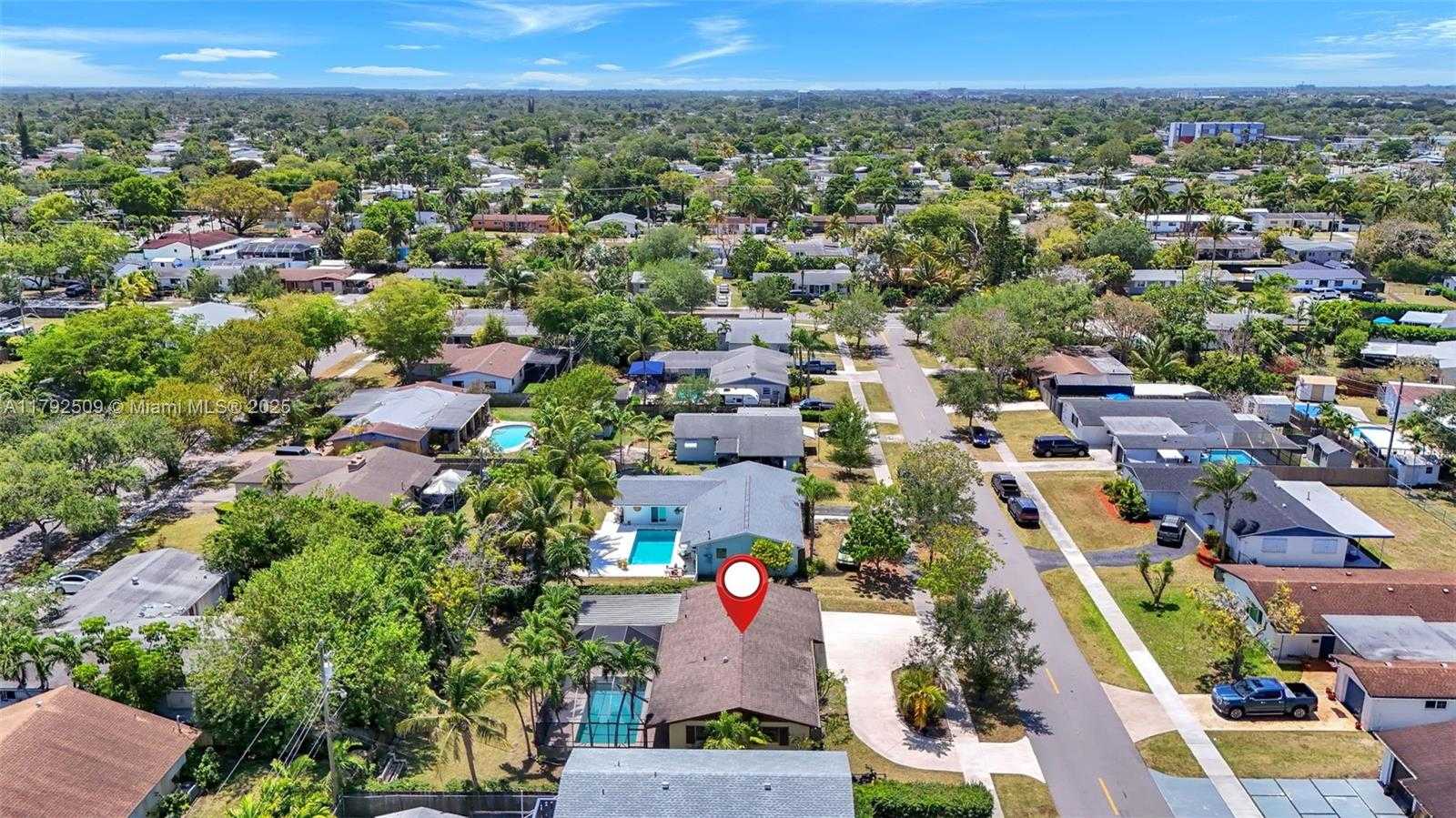Small Image of 19241 SOUTH WEST 93RD RD, Cutler Bay Number 23