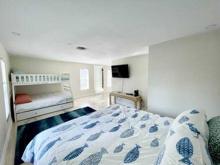 Small Image of 416 NORTH RAINBOW DR, Hollywood Number 32