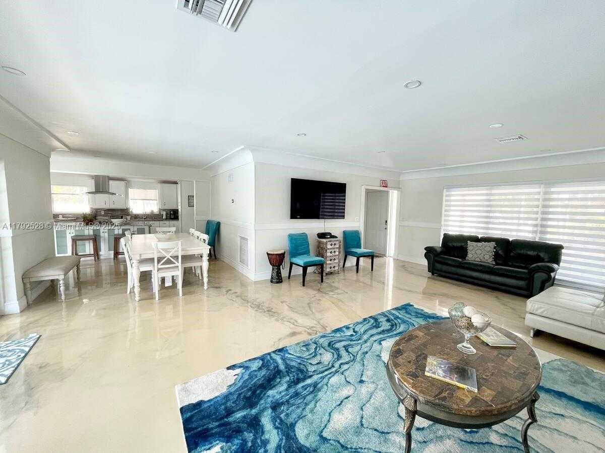 Small Image of 416 NORTH RAINBOW DR, Hollywood Number 33