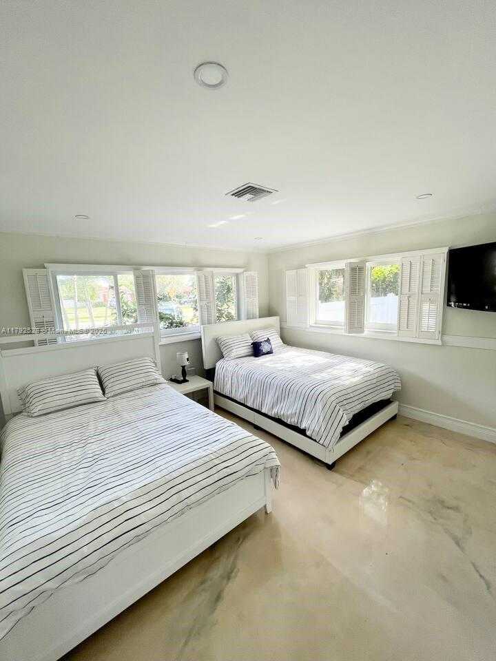 Small Image of 416 NORTH RAINBOW DR, Hollywood Number 37