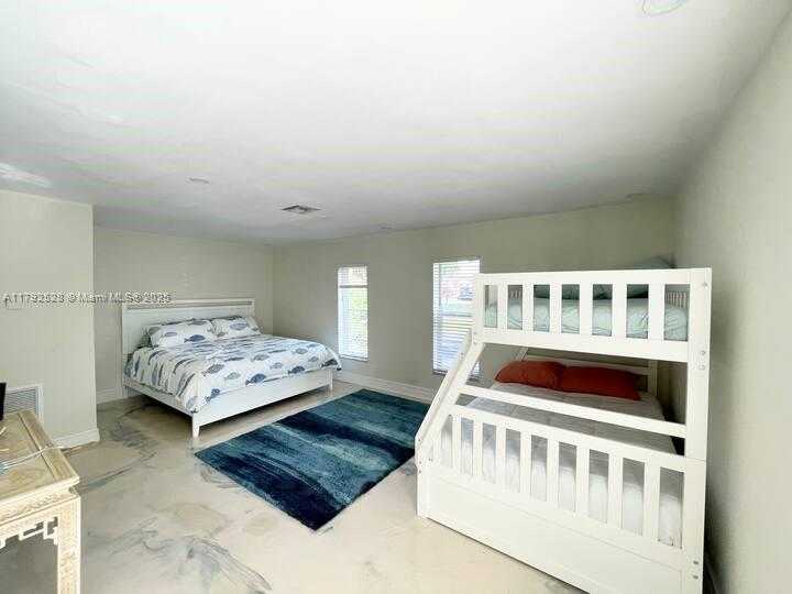 Small Image of 416 NORTH RAINBOW DR, Hollywood Number 7