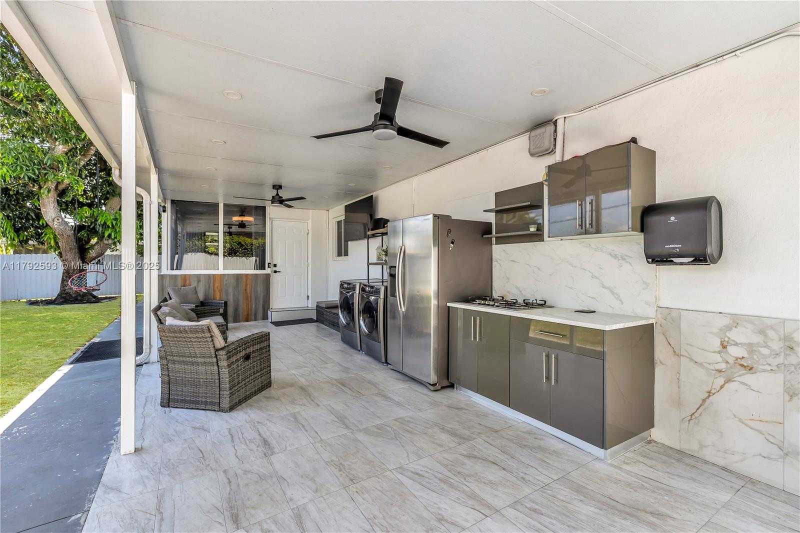 Small Image of 1361 NORTH WEST 98TH TER, Miami Number 20